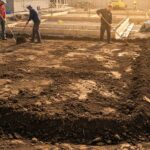 Подготовка суглинистого грунта под фундаментные работы
